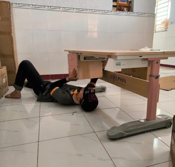 LẮP BÀN GHẾ HỌC SINH