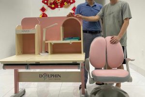 Mua bàn học sinh chống gù: Phụ huynh hỏi gì trước khi xuống tiền