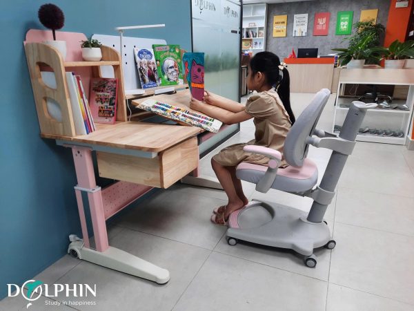 Bàn học gỗ tự nhiên
