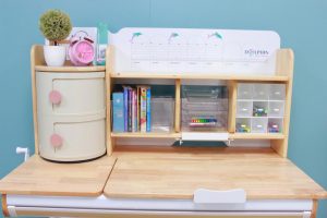 Lợi ích của giá sách và ngăn kéo trên bàn học thông minh Dolphin