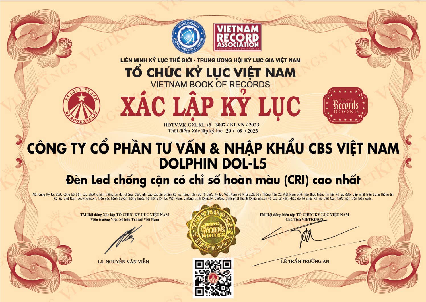 Đèn học chống cận
